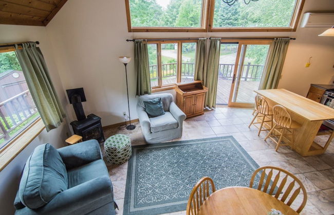 Cottage in the Woods - Photo 18