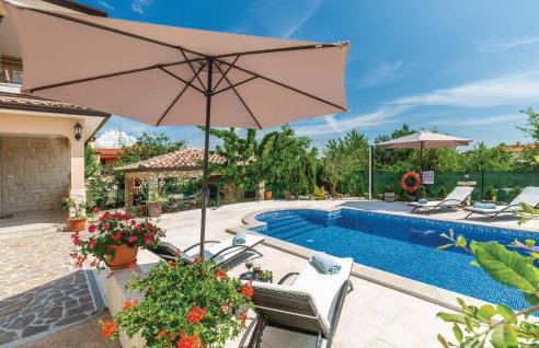 Awesome Home In Nedescina With Kitchen - Foto 9