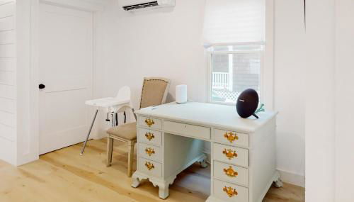 Beau's Beach House - Photo 5