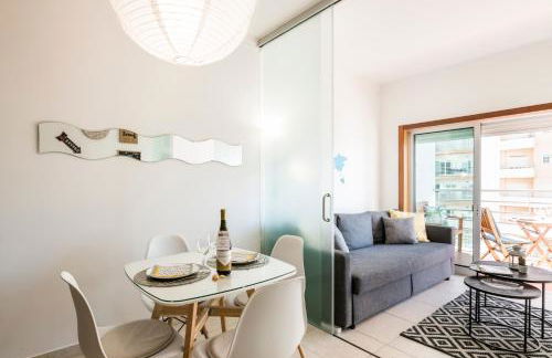 Algarve Beach Vibes Apartment, WiFi, Pool, AC, BBQ - Photo 11