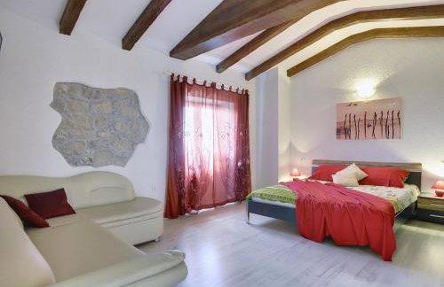 Villa in Lupoglav With Pool Near the Sea - Foto 34