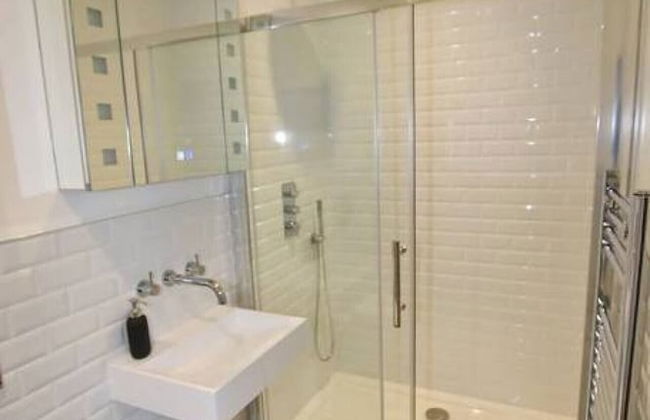 Queens Rock in West Sussex - Foto 14