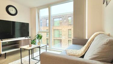 Modern 2bed Apartment in Birmingham City Centre 2 mins from Train Station with Free Parking and WiFi - Foto 1