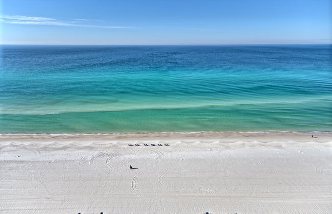 Cozy Oceanfront Condo with Beachside Pool - Unit 1602 by RedAwning - Foto 41