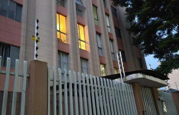 Edificio Italia - 3 quartos - 2 banheiros - 1 garagem coberta - Taxa Para Hospedes Com Pets - Foto 2