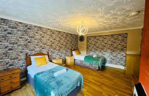 Contractors families free parking Ramsey Road - Foto 5