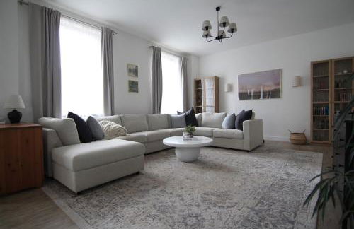 Haus mit Pool, Garten und Gym in Berlin - Photo 4