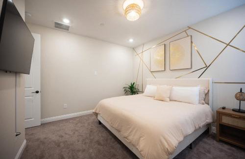 Modern Spacious 6BR Villa with Game Loft 5 Min to Strip, Stadium & Shopping! - Foto 38