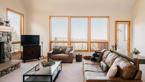 Peaceful Getaway with Hot Tub - Views - Evergreen - Foto 2