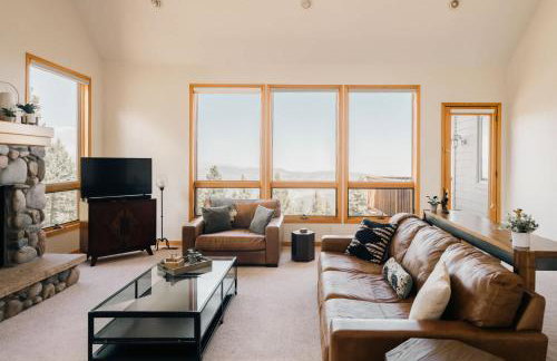 Peaceful Getaway with Hot Tub - Views - Evergreen - Foto 2