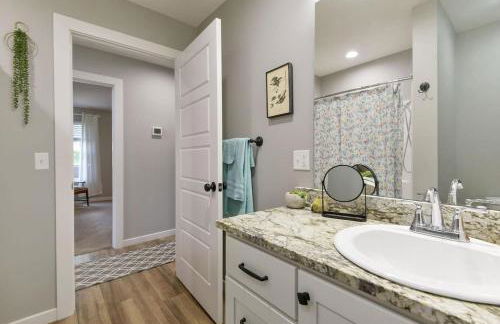 Lake House Retreat - Private Hot Tub - Foto 17