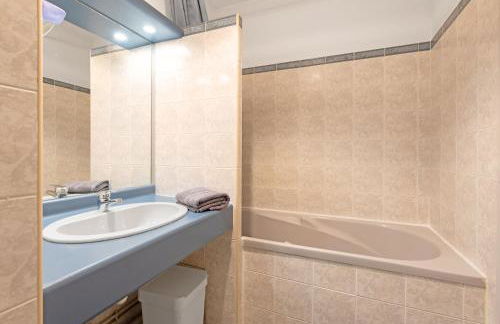 T2 Centre Ville avec Parking Gratuit et Jardin - Foto 8