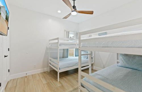 Beachy cottage near Sports Complex OWA beaches shopping restaurants mini golf Central to all the fun Foley has to offer - Foto 41