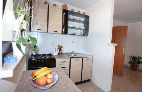 Lovable Apartment, Pool With Deckchairs, Fenced Garden With Grill, Wifi and Airco - Foto 22