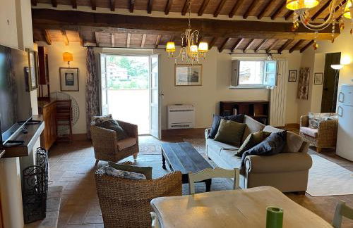 2 King Bed, 2 Full Bathroom Apartment in Umbria - Tuscany - Photo 8