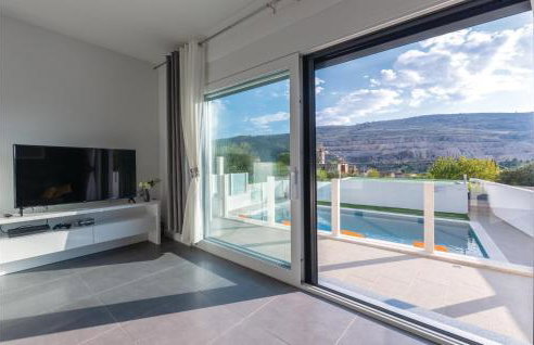 Lovely Home In Srinjine - Photo 7