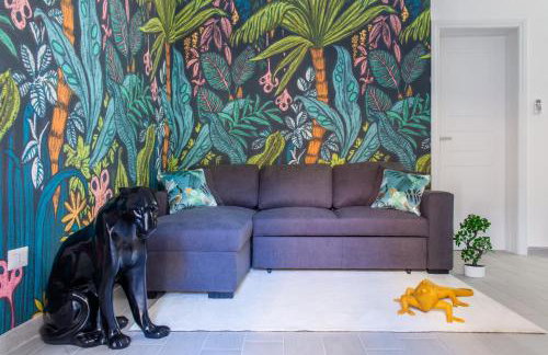 Tropical Boutique Apartment - Photo 52