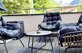 Black&White Home-by So'SerenityHome-Balcon-Parking - Foto 17