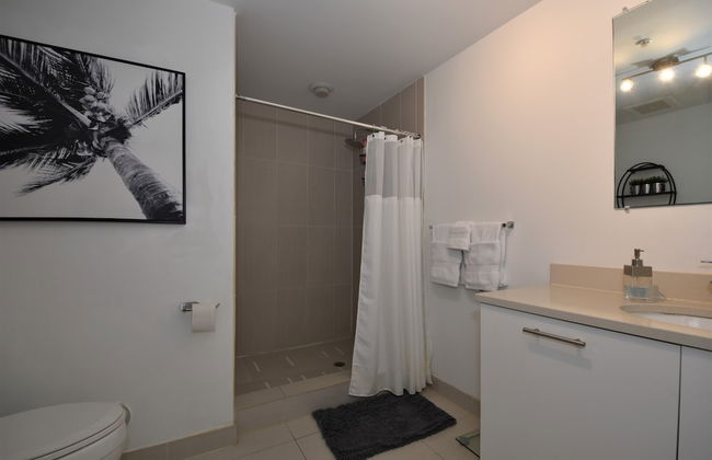 Lovely apt in the heart Midtown - Photo 20