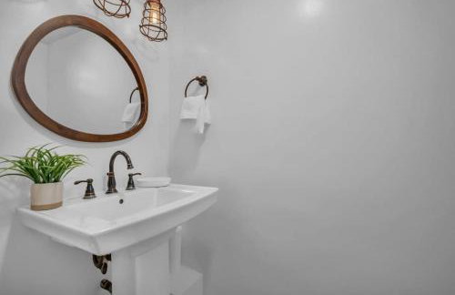 Vista Mar Scenic 3BR Family Waterfront w Private Dock - Foto 28