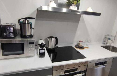 Precioso Apartamento 2 Hab con Bañera Hidromasaje - Foto 4