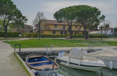 Mosaici Sunrise - lake front apartment with beautiful view - Foto 15