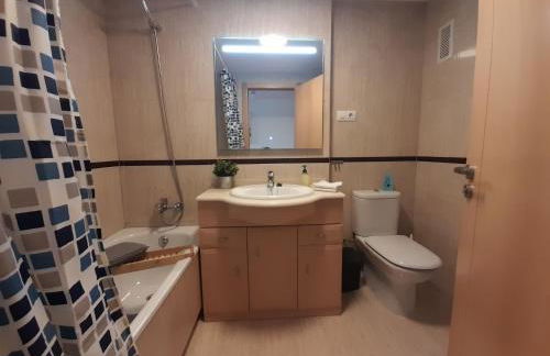 Piso de lujo THE HAPPY PLACE - descansar y trabajar en Golf Panoramica para 4 pers - internet fibra GRATIS - Foto 24