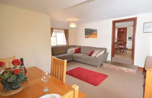 2 Bed in Sidbury BURSC - Photo 5