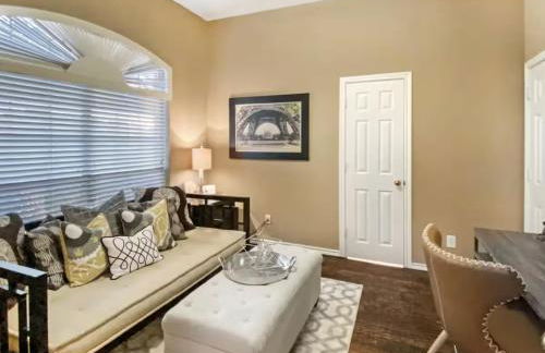 Pro Designed Home 4BDRM POOL - Foto 31