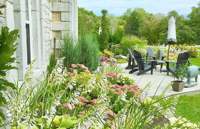 All Suites Whitney Manor - Photo 41