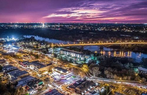 Executive home in a serene park like setting - Foto 51