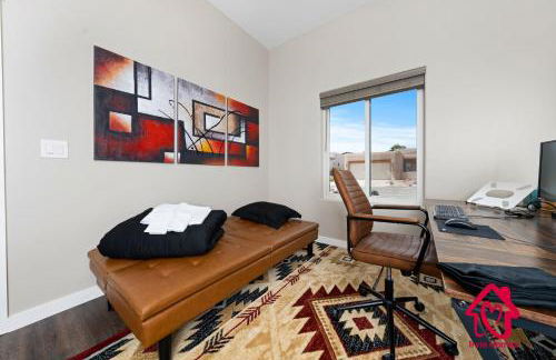 Fireside Oasis Retreat - An Irvie Home - Foto 54