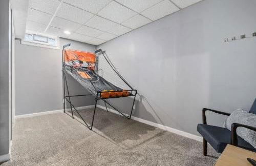 Spacious Northfield 4BR Escape near Cuyahoga Valley - Foto 40