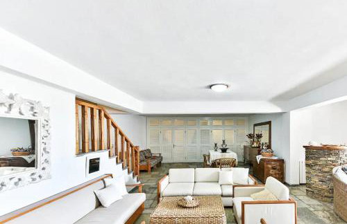 Azure Coast Seafront Retreat - Foto 6