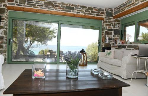 Sun Senses beach front villa with private beach - Photo 42