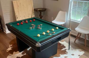 1920 Brick House-Hot Tub-Outdoor Brickoven Pizza-Pets-Breweries - Foto 11