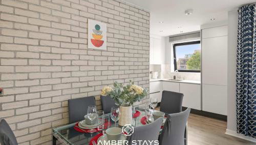 Modern 3 Bed Apartment in Acton by Amber Stays, Perfect for Business & Contractors - Foto 3