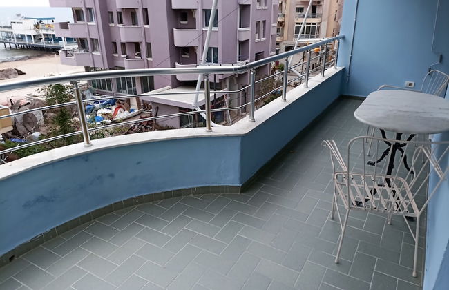 Elegant Beachfront Loft in Plazh - Foto 13