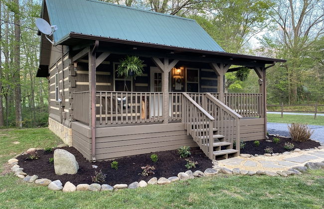 Sweet - 2 Bedrooms, 2 Baths, Sleeps 6 Cabin by RedAwning - Foto 12