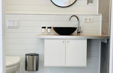 Living at Saarpartments - AdultsOnly - Business & Holiday Homes with Kitchen for Long- and Short Term stay, 3 min to St Johanner Markt and Points of Interest - Foto 3