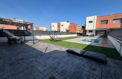 Casa con piscina y parking en Roda de Berà - Foto 14