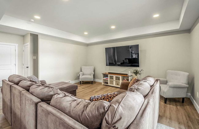 Lakeside Serenity by Avantstay Lakefront, Newly Built, Deck w/ Views! - Foto 45