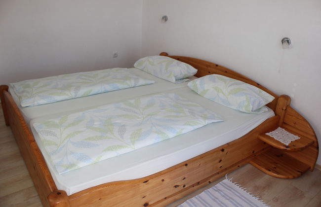 Apartments 4 Dolphins Rogoznica - Central Dalmatia - Photo 2