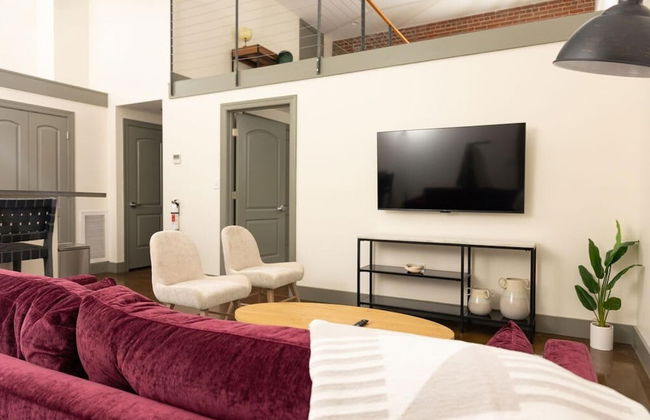 Stylish and new 1 BR Loft Apartment Right Downtown - Foto 1