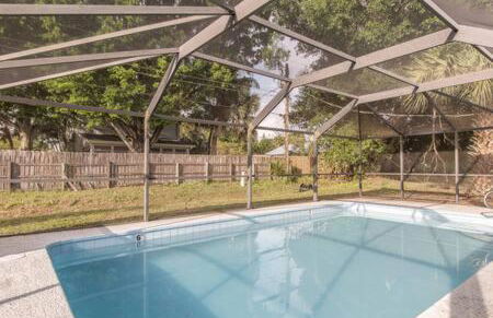 Boho retreat w pool & beach access - Foto 13