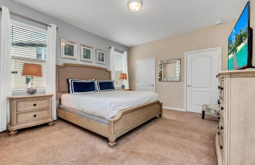 Villa W/ Pool, Movie Theater & Game Roomsleeps 20 - Photo 30