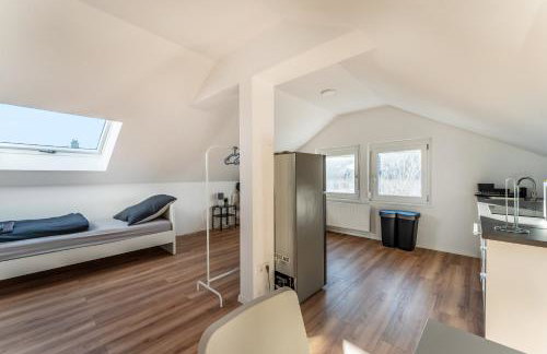 Gemütlich wohnen wie zu Hause - perfekt für Montage, Geschäftsreisen und Langzeitaufenthalte - SCH06 - Foto 2