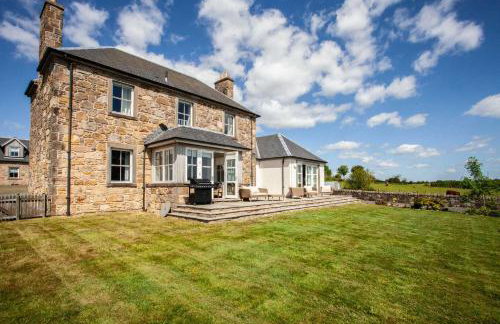 Stunning 4 Bedroom Farmhouse - Foto 46