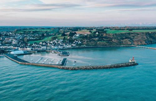 Le Pressoir, maison au calme, grand jardin, vue dégagée sur les champs, belle terrasse, 3 chambres, 2 sdb, 2 WC, parking privé, 5 kms de Bayeux et 7 kms plage d'Arromanches au coeur des plages du débarquement - Foto 43