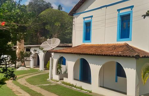 Casarão Miguel Pereira - Refúgio na Natureza com Lareira Externa, Piscina, Fondue e Amplo Jardim - 12 Min do Parque Terra dos Dinos - Foto 8